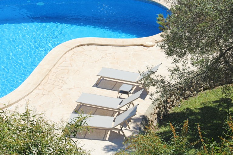 Niu Daus Hotel Apartments Mallorca Portopetro Pool Holidays (1)